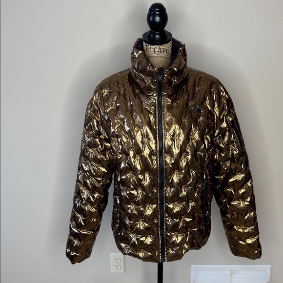 The North Face metallic gold Holladown jacket - Picture 5 of 13